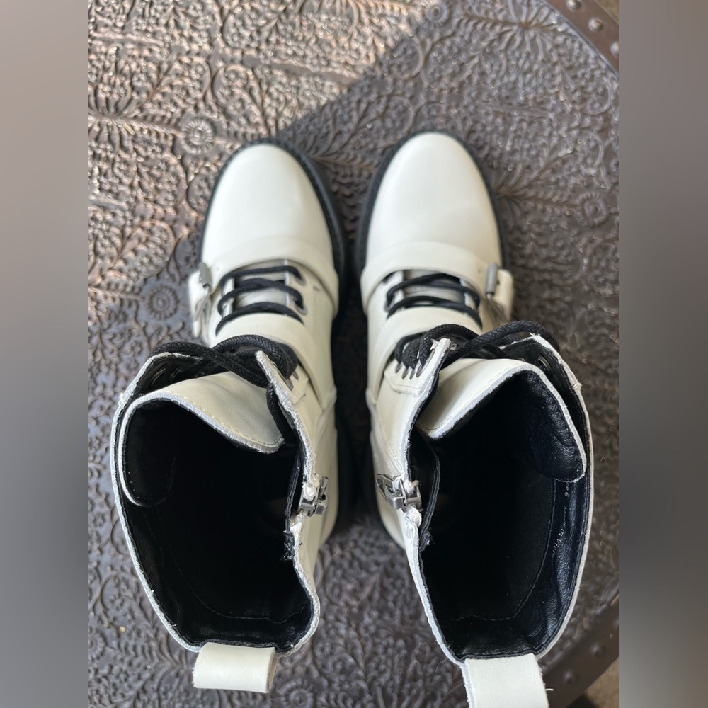 DOLCE VITA RONSON COMBAT BOOTS IN OFF WHITE 6 - Picture 8 of 9